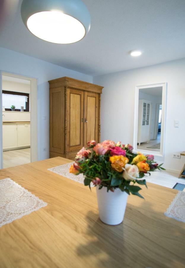 Ferienwohnung Charlotte Weisenheim am Sand 외부 사진